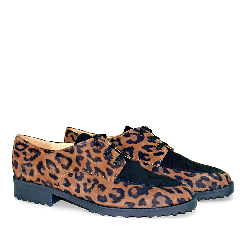 Amber lace up shoes in leopard print suede